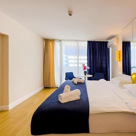 Orbi City Apartment With Sea View バトゥーミ エクステリア 写真