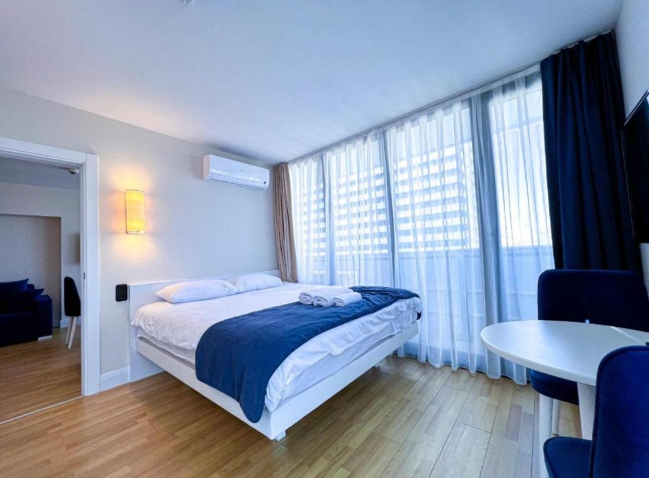 Orbi City Apartment With Sea View バトゥーミ エクステリア 写真