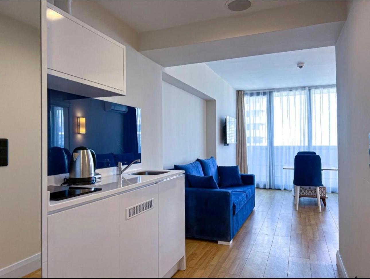 Orbi City Apartment With Sea View バトゥーミ エクステリア 写真