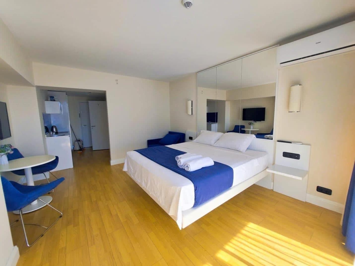 Orbi City Apartment With Sea View バトゥーミ エクステリア 写真