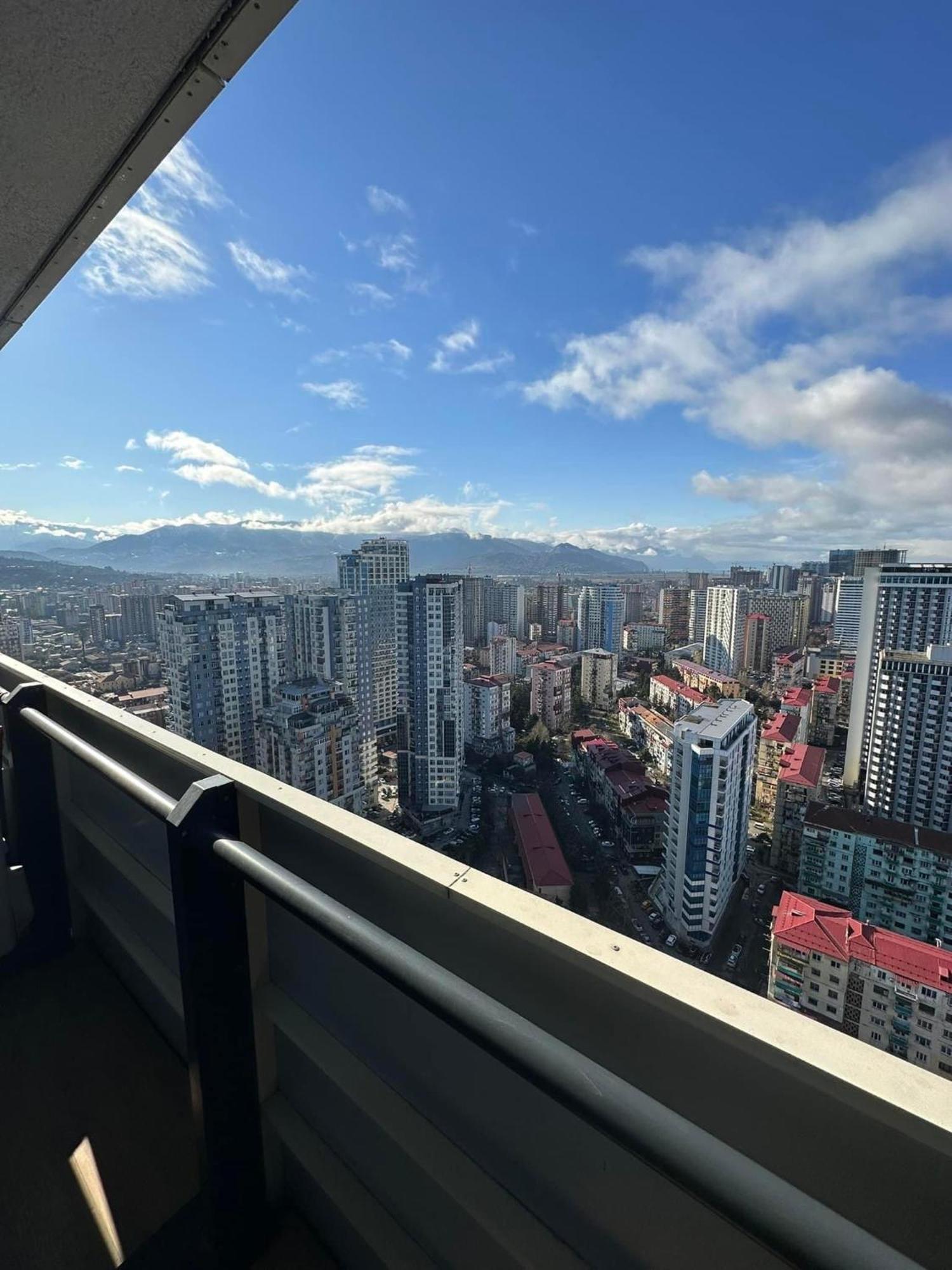 Orbi City Apartment With Sea View バトゥーミ エクステリア 写真
