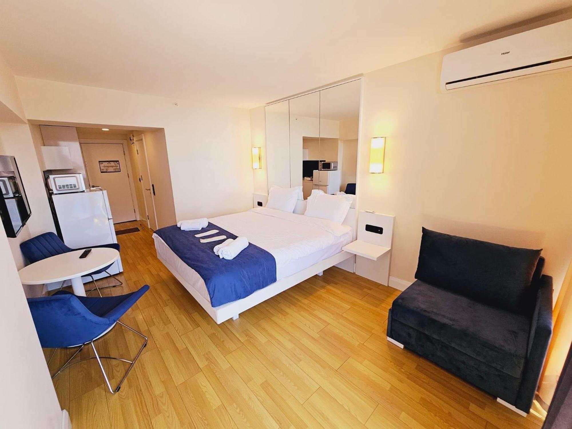 Orbi City Apartment With Sea View バトゥーミ エクステリア 写真