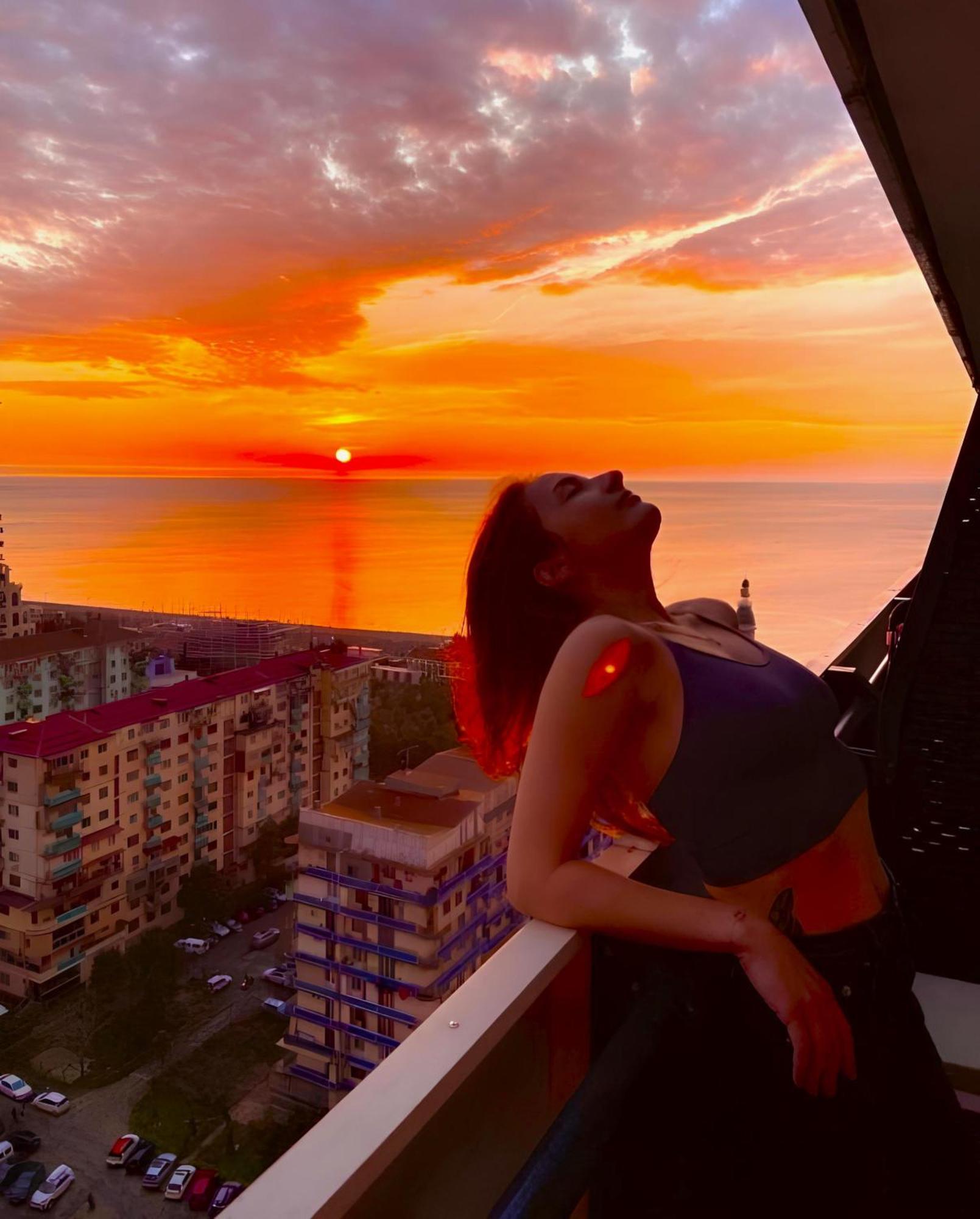 Orbi City Apartment With Sea View バトゥーミ エクステリア 写真