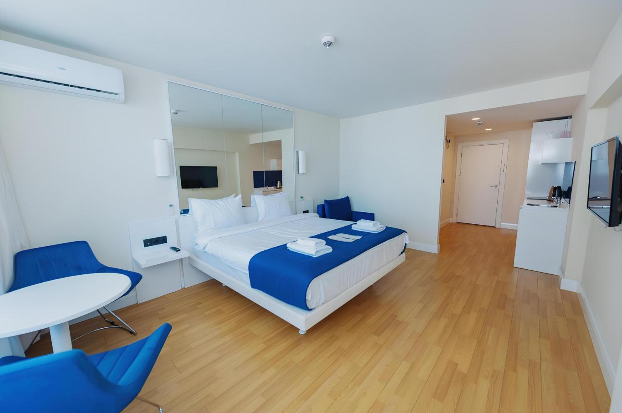 Orbi City Apartment With Sea View バトゥーミ エクステリア 写真