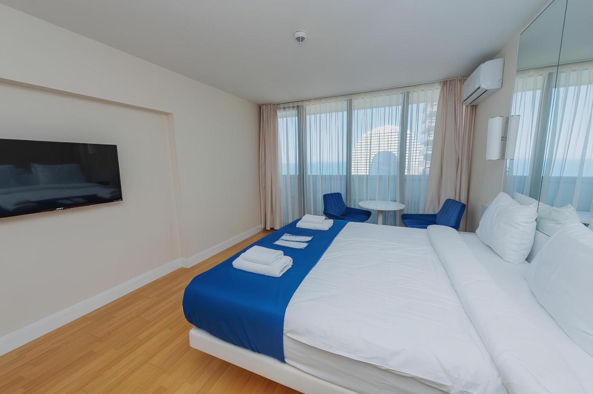 Orbi City Apartment With Sea View バトゥーミ エクステリア 写真